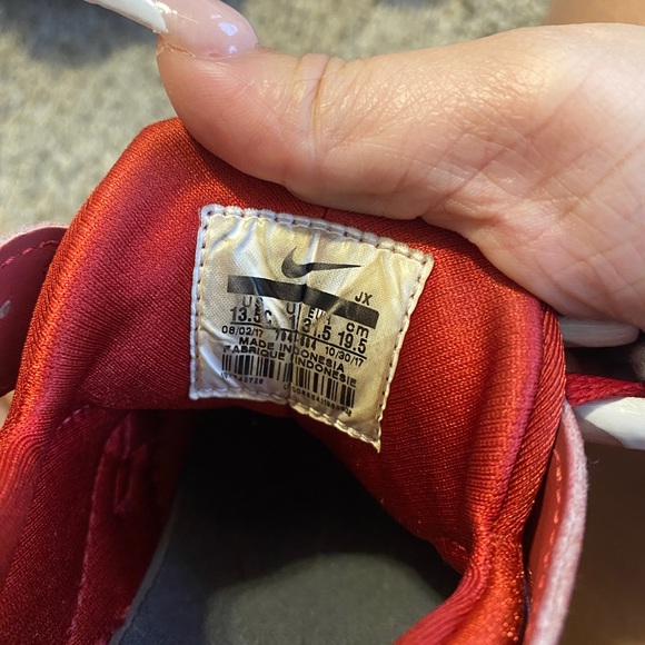 Kids Nike Huaraches - Picture 2 of 3